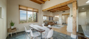 La Adventura - Direct Access to Public Land- Pool- City Limits