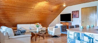 Apartment "Klee" with Balcony & Wi-Fi