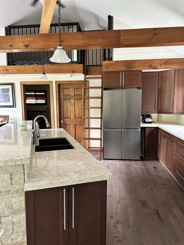 Gali's Waterfront Cottage on Lake Muskoka facing south with western sunset views