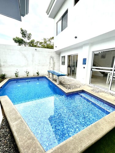 Pacific Breeze House w/ Private Pool - Jacó Beach