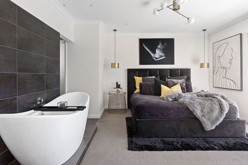 Modern Port Coogee Luxury Home