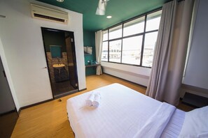 基本雙人房 | 熨斗/熨衣板、免費無線上網、床單