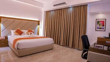 高級雙人房, 1 張特大雙人床 | 義大利 Frette 床單、高級寢具、羽絨被、記憶床墊