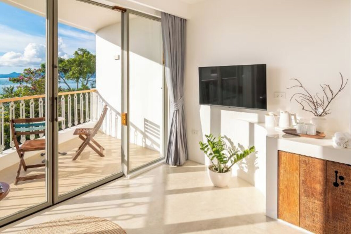 Deluxe Room With Sea View