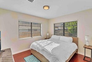 3 habitaciones, tabla de planchar con plancha, cuna de viaje y wifi