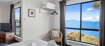 Hamptons on the Bay - Cabin 1