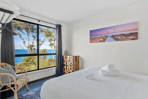 1 habitación, wifi y ropa de cama