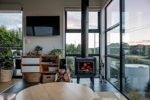 Interior - Moonbird Beach Shack ~ Ocean Escape (Break O'Day)