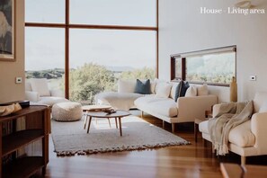 TV - Miramar | Oceanfront Family Oasis | Total Privacy (Break O'Day)