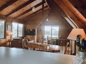 Interior - Barefoot Bungalow | Cozy Bicheno Hideaway | (Glamorgan-Spring Bay)