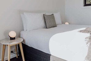 2 Schlafzimmer, Schreibtisch, kostenloses WLAN, BettwÀsche