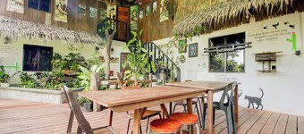 OYO HOME 90800 Rumah Pangi Homestay