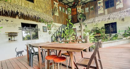 OYO HOME 90800 Rumah Pangi Homestay
