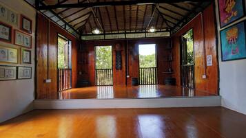 1 غرفة نوم وملاءات أسرّة