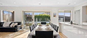 Regal Park Villa with Pool and Alfresco Living