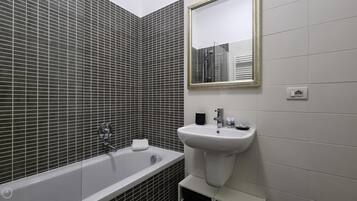 House | 2 bilik tidur