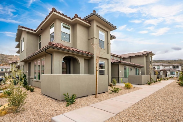 Townhome, 4 Bedrooms | Exterior