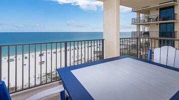 Condo, 3 Bedrooms | Property grounds