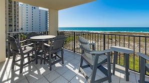 Condo, 2 Bedrooms | Outdoor dining - Phoenix Vii 7316 2 Bedroom Condo (Orange Beach)