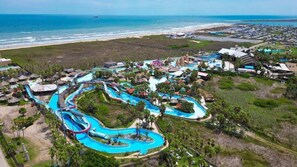 Pool - Sapphire 1706 3 Bedroom Home by RedAwning (South Padre Island)