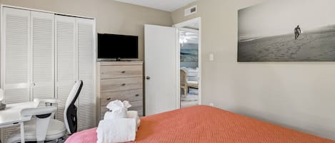 Condo, 2 Bedrooms | 2 bedrooms, free WiFi