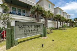 House, 3 Bedrooms | Exterior