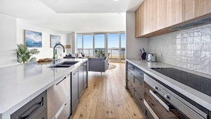 Coffee/tea maker, fridge, microwave, oven - Beach Street Luxury | Beach & Bay Views (Port Melbourne)