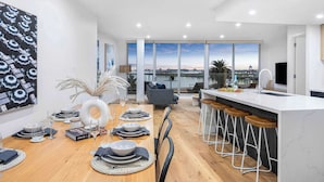Dining - Beach Street Luxury | Beach & Bay Views (Port Melbourne)