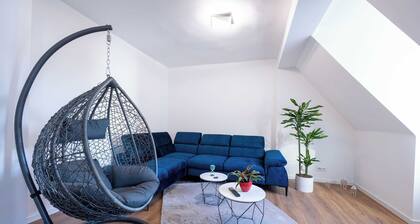 LiT LiVING: Luxus |Box SprIng| Netflix |Maisonette