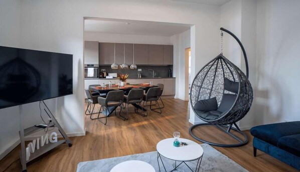 Fernseher, Arbeitsbereiche