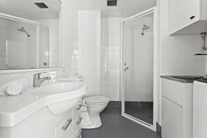 Bathroom - Idyllic Studio by University Campuses (Chippendale)