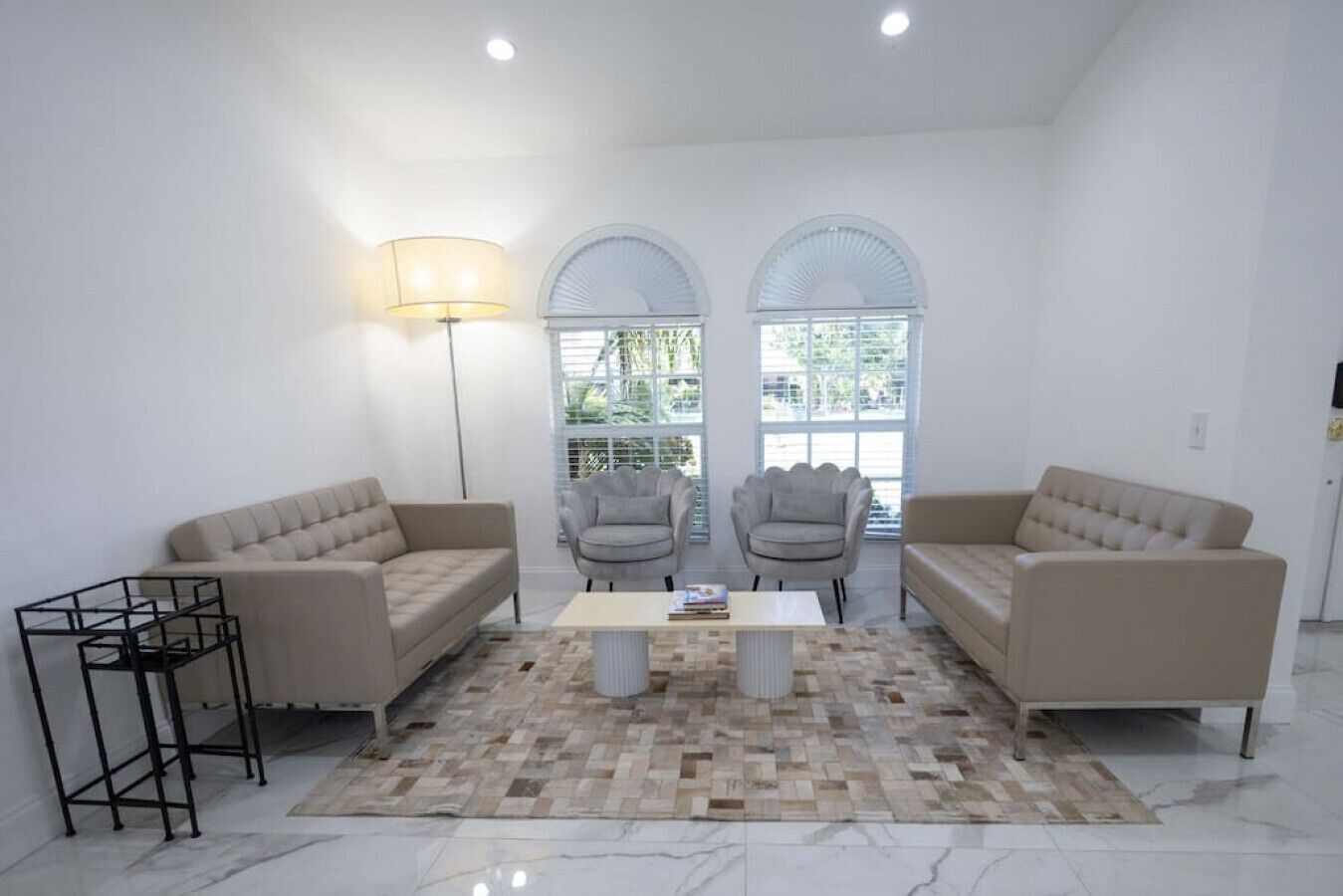 TV, table tennis, stereo