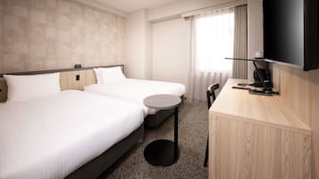 Basic Twin Room | In-room safe, desk, free WiFi, bed sheets