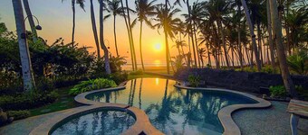 Absolute Beachfront Villa Laut