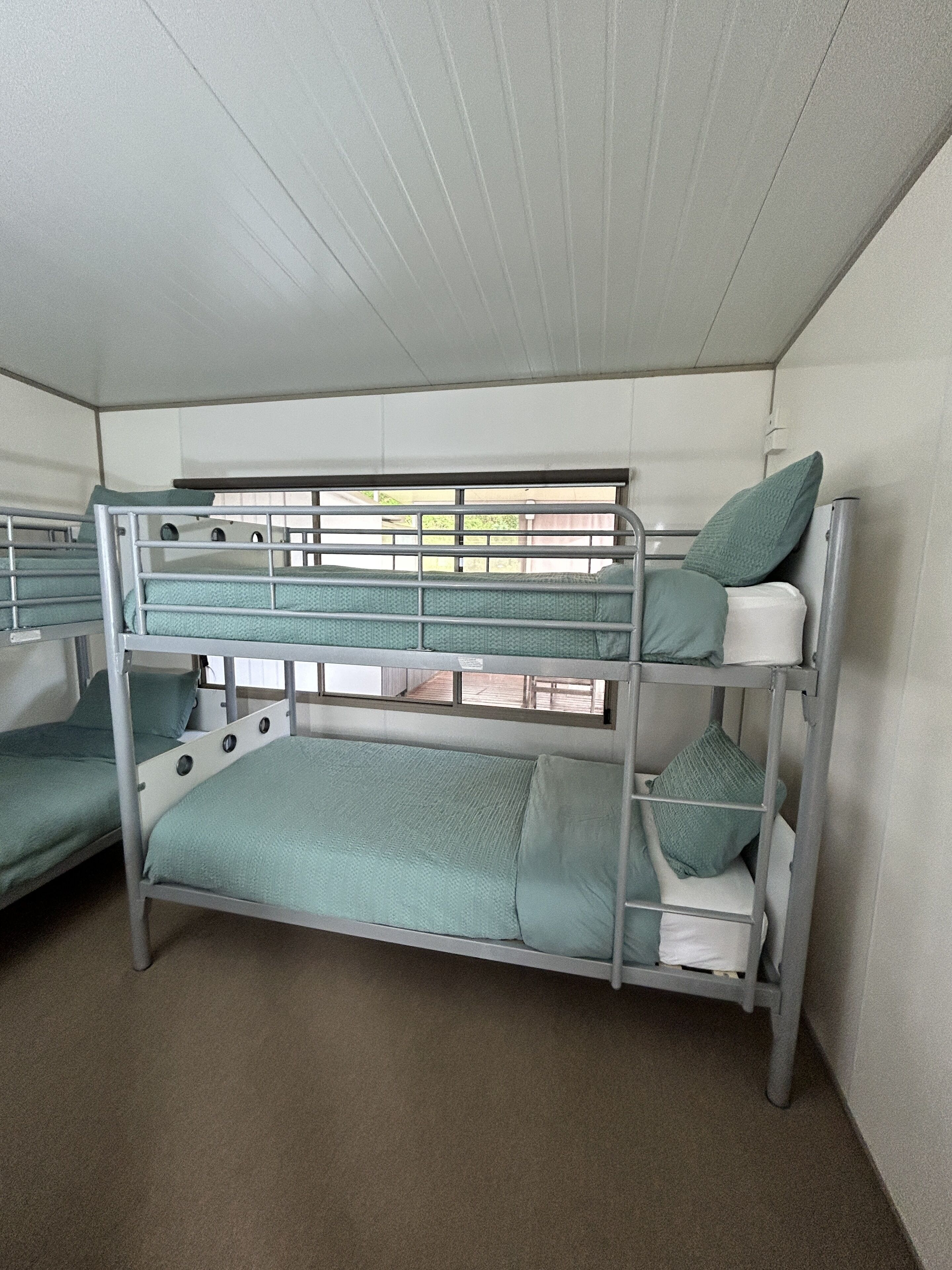 Deluxe Cabin, 3 Bedrooms, Sea View, Beachfront