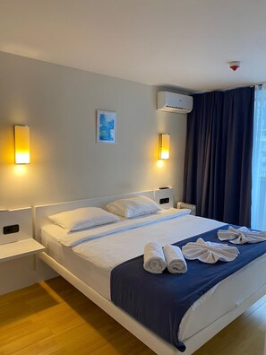 1 bedroom, iron/ironing board, free WiFi, bed sheets - Cozy Studio in Serene Batumi with AC, WiFi (Batumi)