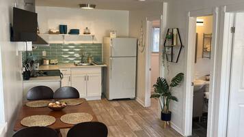 Fridge, microwave, oven, coffee/tea maker
