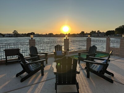 Waterfront Lake House Gameroom Fishing