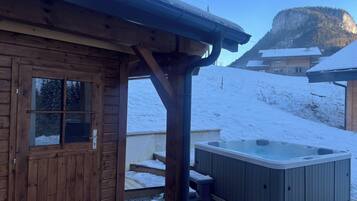 Bain à remous extérieur