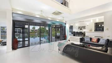 Luxury Villa | Living area