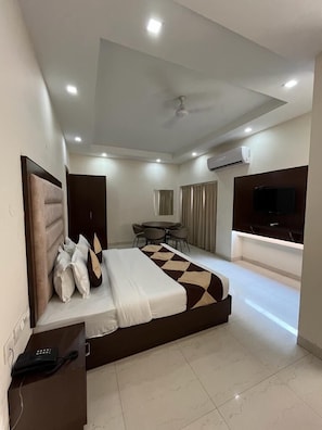 Room | In-room safe, free WiFi
