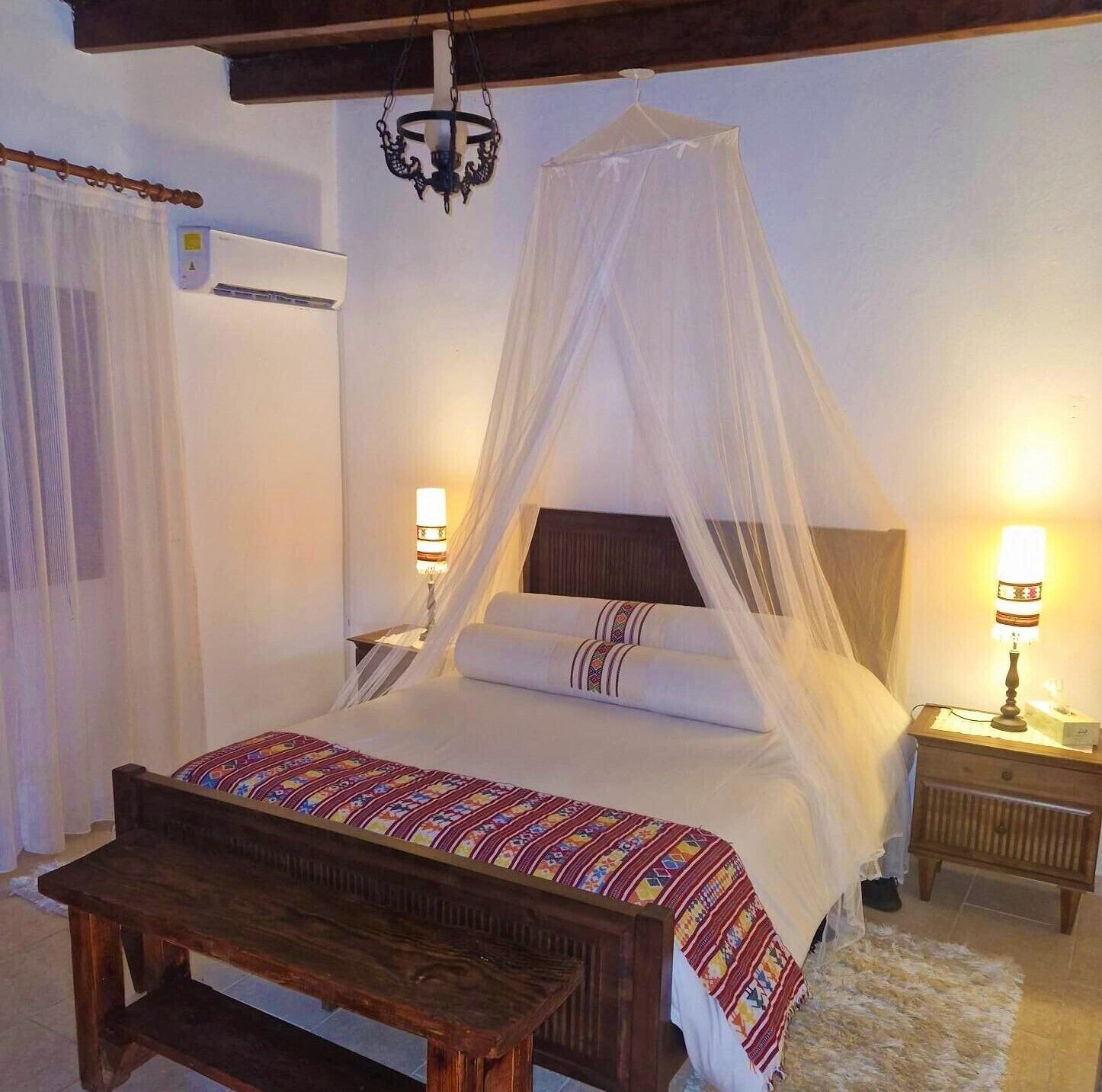 3 chambres, fer et planche à repasser, Wi-Fi, draps fournis