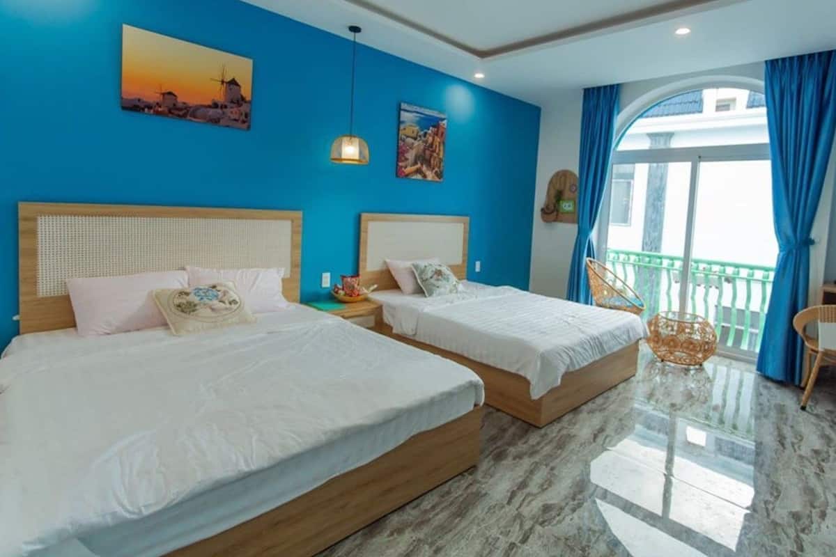 Basic Double or Twin Room | In-room safe, blackout drapes, WiFi (free)