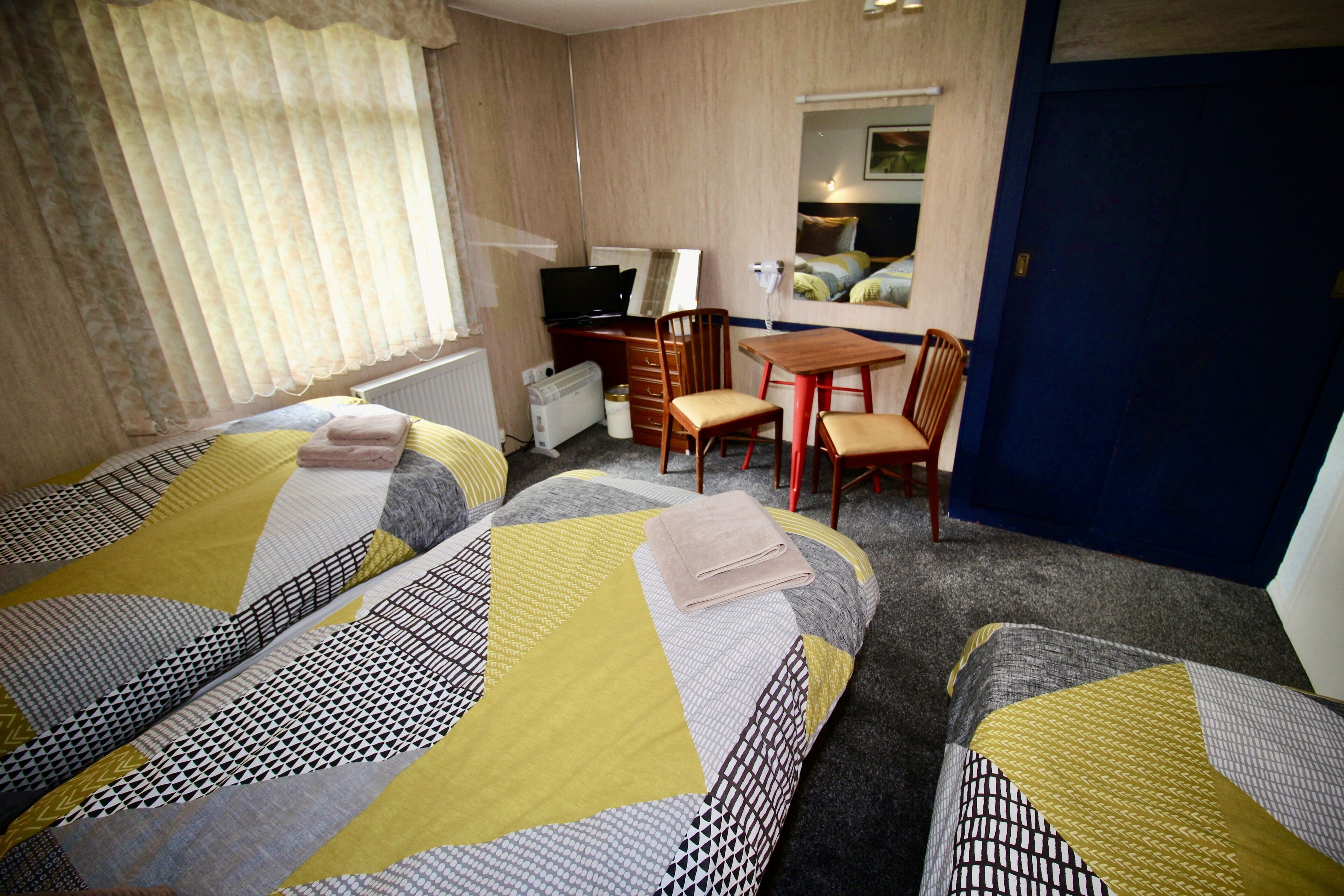 تجهيزات عازلة للصوت