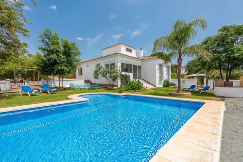 Holiday Home "Casa Rural Dehesa De Las Yeguas" with Pool, Terraces & Wi-Fi