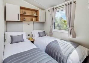 2 bedrooms