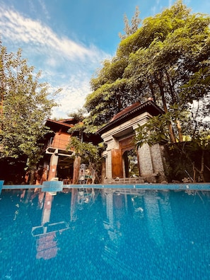 Front of property - Djawata resort & gallery  (Bangunjiwo)