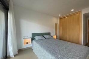 2 chambres, fer et planche à repasser, Wi-Fi gratuit