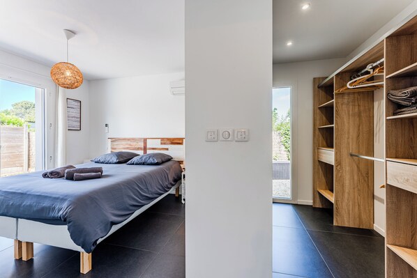 3 chambres, fer et planche à repasser, Wi-Fi gratuit, draps fournis