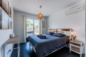 3 bedrooms, iron/ironing board, free WiFi, bed sheets - Villa Sirelis with Pool and Spa (Gujan-Mestras)